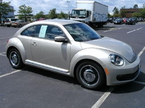 2013 Volkswagen Beetle Coupe 2.5 PZEV Moonrock Silver Metallic, DANVERS, MA