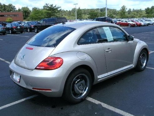 2013 Volkswagen Beetle Coupe 2.5 PZEV Moonrock Silver Metallic, DANVERS, MA