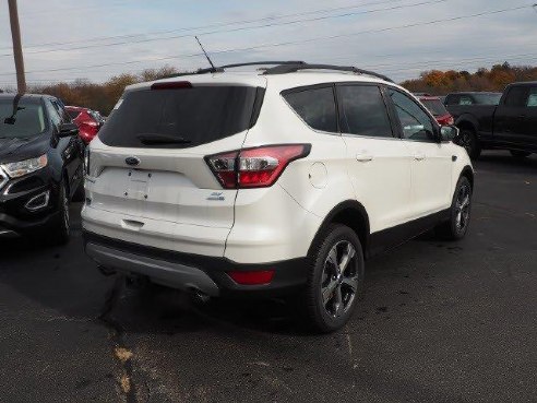 2017 Ford Escape SE White Platinum Metallic Tri-Coat, Portsmouth, NH