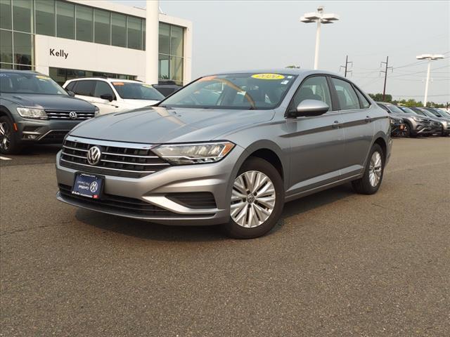 2020 Volkswagen Jetta Auto w/ULEV Pyrite Silver Metallic, DANVERS, MA