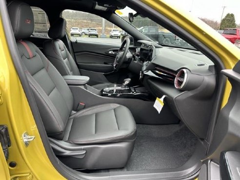 2024 Chevrolet Trax 2RS Yellow, Mercer, PA