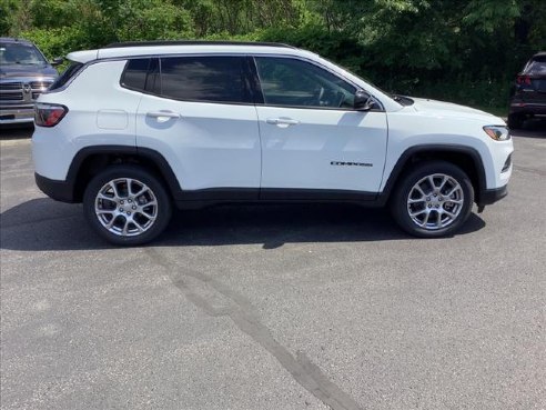 2024 Jeep Compass Latitude Lux , Johnstown, PA