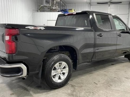 2021 Chevrolet Silverado 1500 LT Pickup 4D 5 3-4 ft Black, Sioux Falls, SD