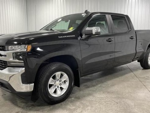 2021 Chevrolet Silverado 1500 LT Pickup 4D 5 3-4 ft Black, Sioux Falls, SD