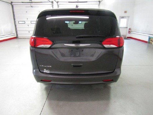 2022 Chrysler Voyager LX Granite Crystal Metallic Clearcoat, Beaverdale, PA