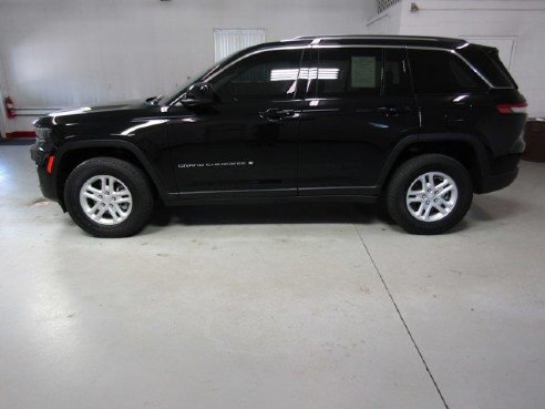 2023 Jeep Grand Cherokee Laredo Diamond Black Crystal Pearlcoat, Beaverdale, PA