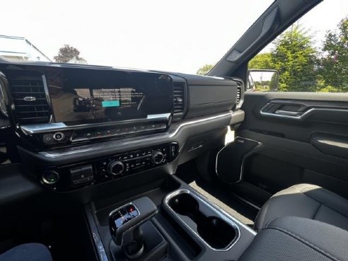 2024 Chevrolet Silverado 1500 LTZ Red, Mercer, PA