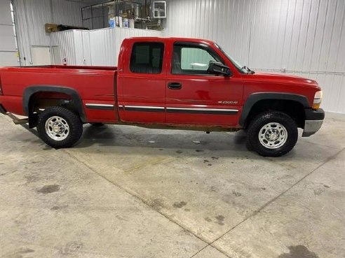 2001 Chevrolet Silverado 2500HD Short Bed Red, Sioux Falls, SD